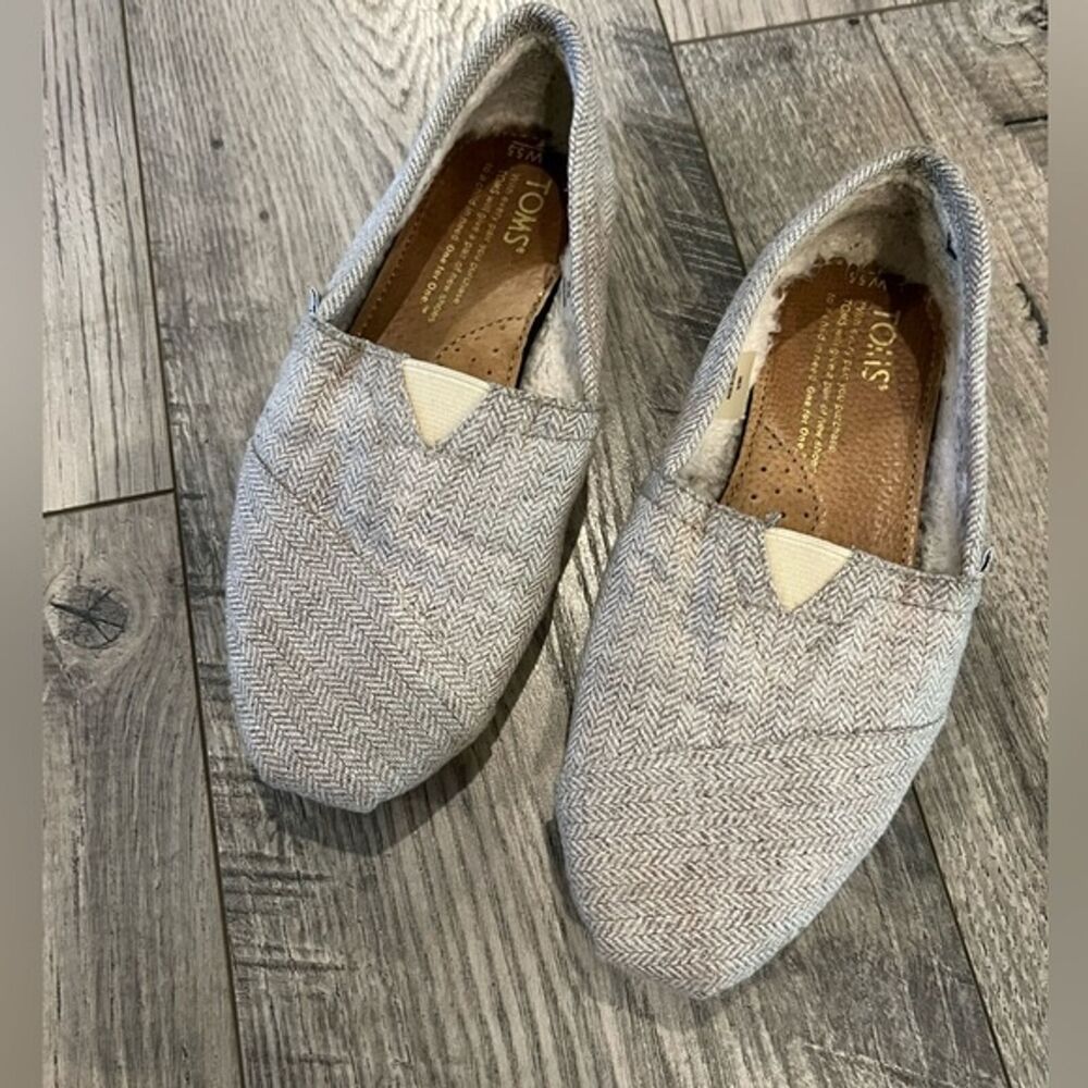 Tom’s Alpargata Felt Shoe Womens Size 5.5 Flats Faux Fur Lined Herringbone